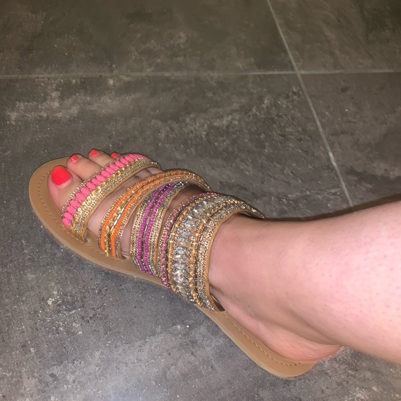 Sandals - Picture 4 of 7
